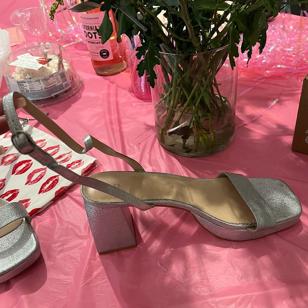 Silver Platform Heels! ๐ฉถ - Picture 2 of 6